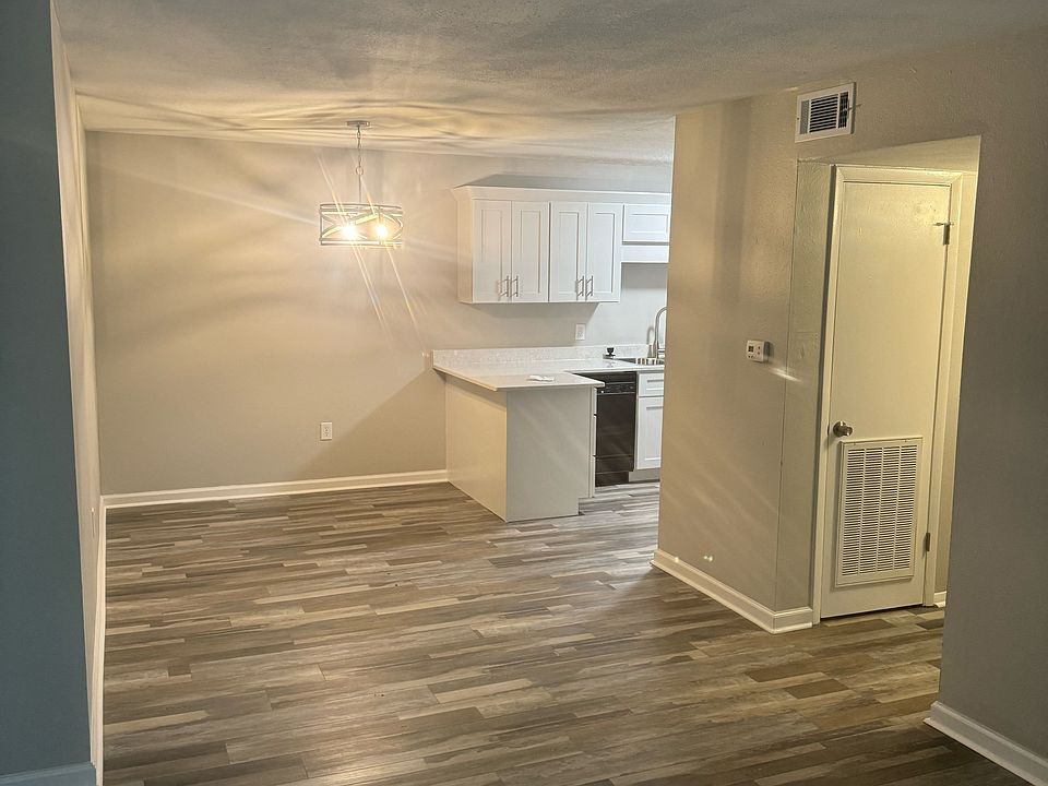 Dining Area, Kitchen