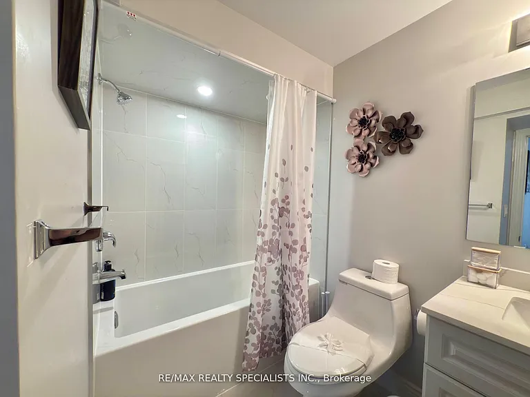 3137 Gladish Grv #BASEMENT — Photo 12