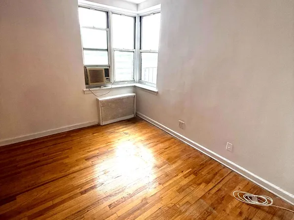 2265 Ocean Parkway image 16 of 19