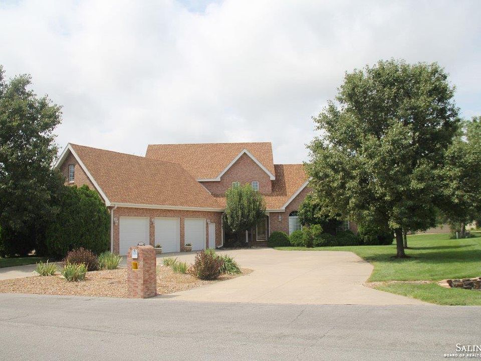 1st image of 2530 Aberdeen Ln