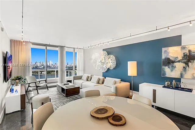 540 West Ave #2311 — Photo 3