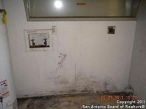 5th image of 5123 Round Table Dr
