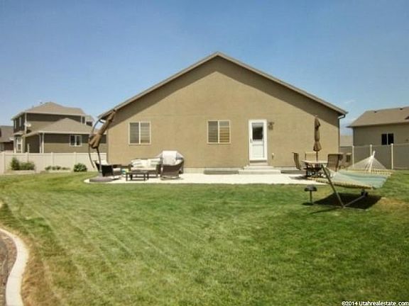 4th image of 693 N Channing Ct