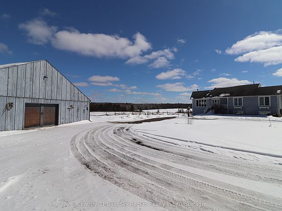 3rd image of 3837 Alsace Rd