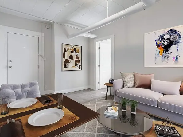 2079 Hamilton St #1, Regina, SK S4P 2E1