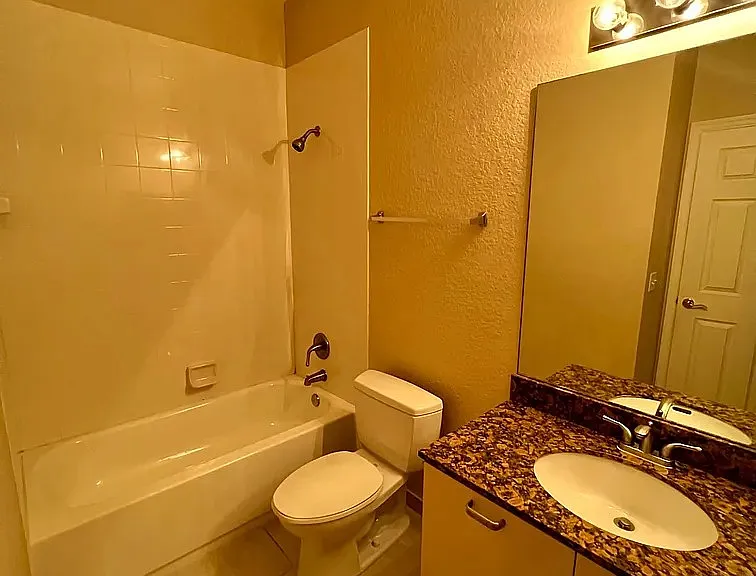 49 SE Sedona Cir #202 — Photo 9