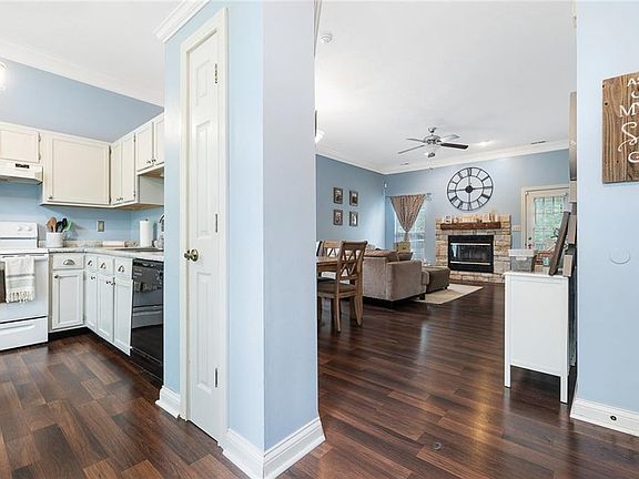 5th image of 2625 Millwood Cir