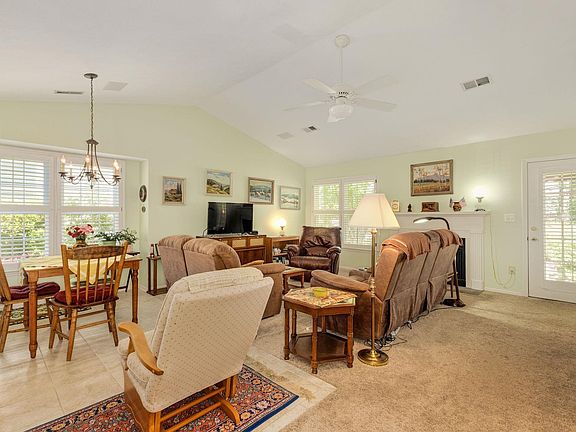 5th image of 40 Wood Pointe Dr Unit 57