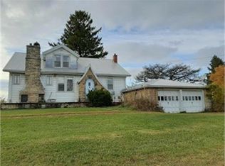 2565 Hales Mill Rd, Asbury, IA 52002