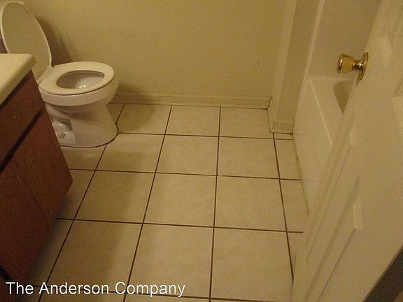 3rd image of 194 Starksville Ave S APT B
