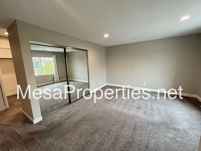 16408 Valencia Ave #311 — Photo 27