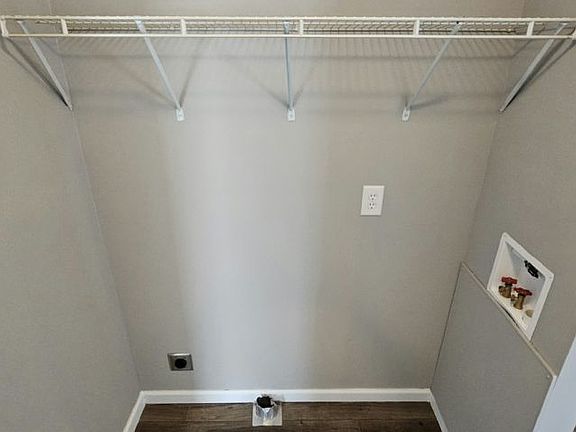 3rd image of 6539 Townsend Rd #99