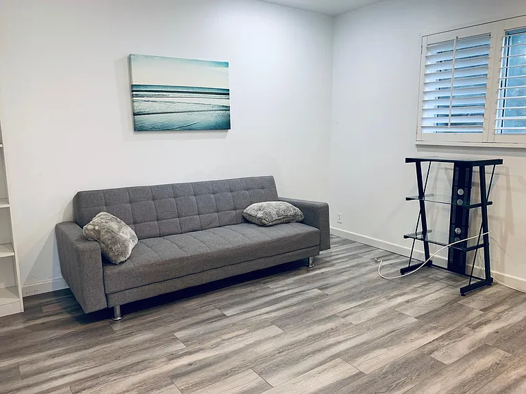 4807 Beck Ave #15 — Photo 6