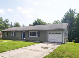 301 Glenstone Rd, Dexter, MO 63841