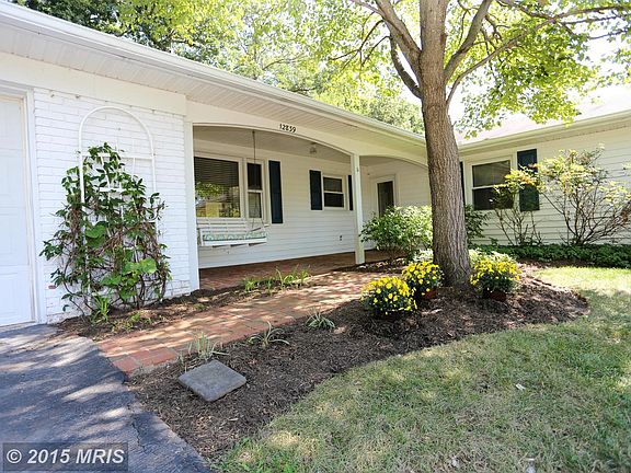 3rd image of 12839 Point Pleasant Dr