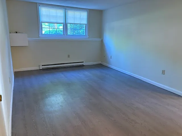 2 bed, 1000 sqft, $1,650 — Photo 2