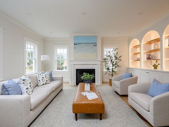 3rd image of 33 Beaver Dam Rd