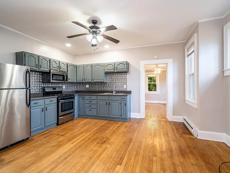 24 Robindale Ave #3 — Photo 5