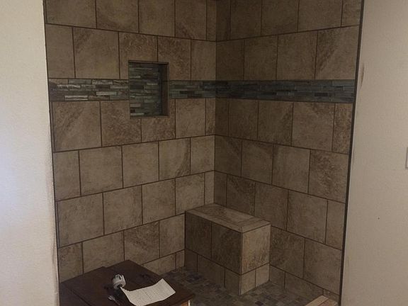 5th image of 412 Blackfoot Dr