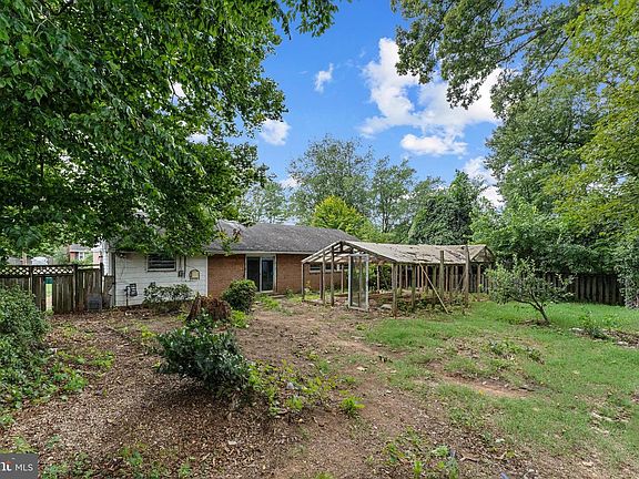 5th image of 7914 Hatteras Ln