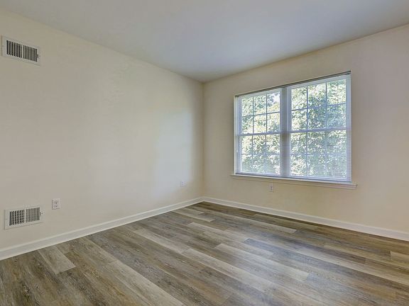 5th image of 2 Matt Fenton Dr Unit 2