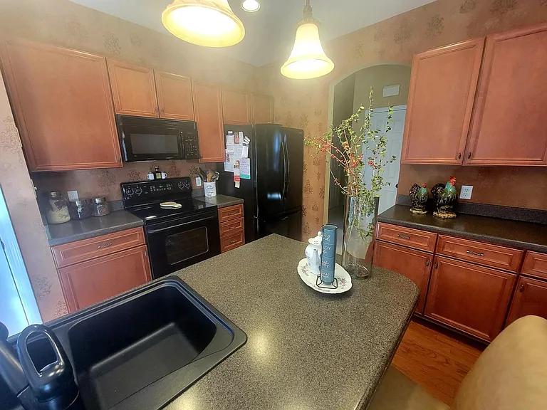8434 Meadowcreek Village Dr — Photo 5