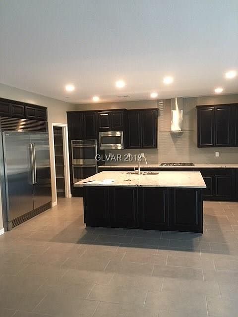 2nd image of 1543 Emerald Oaks Ave