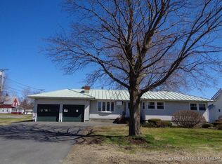 27 Vaughn St, Madison, ME 04950