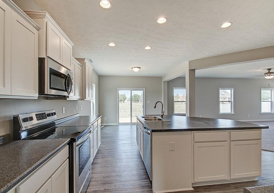 2nd image of 4539 Harriman Dr