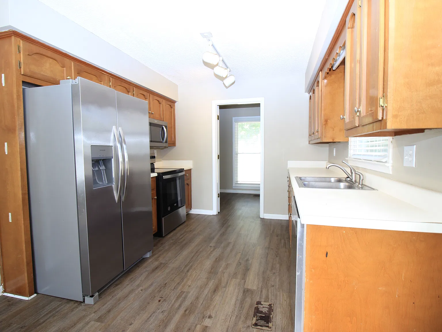 120 Southern Hills Circle - 1 — Photo 3