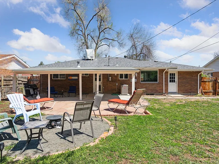 269 Beryl Way — Photo 34
