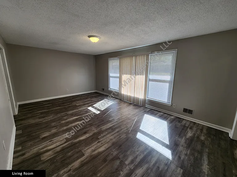 3417 Truman St — Photo 6