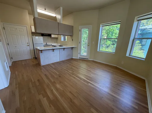 Everett Street Apartments