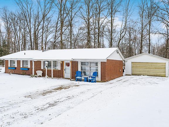 4th image of 111 Sands Dr