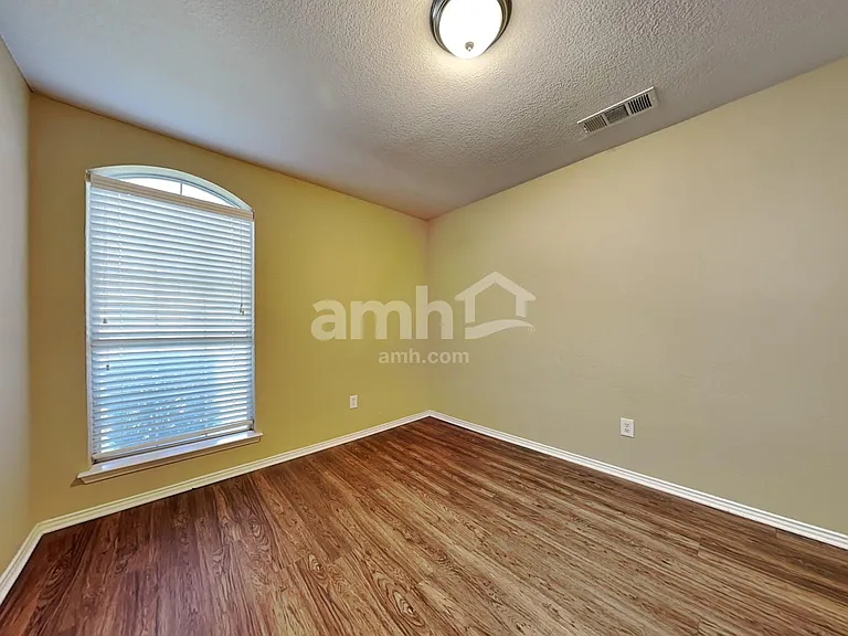 7202 Airline Dr — Photo 23
