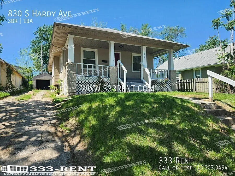 Building Photo - 830 S Hardy Ave