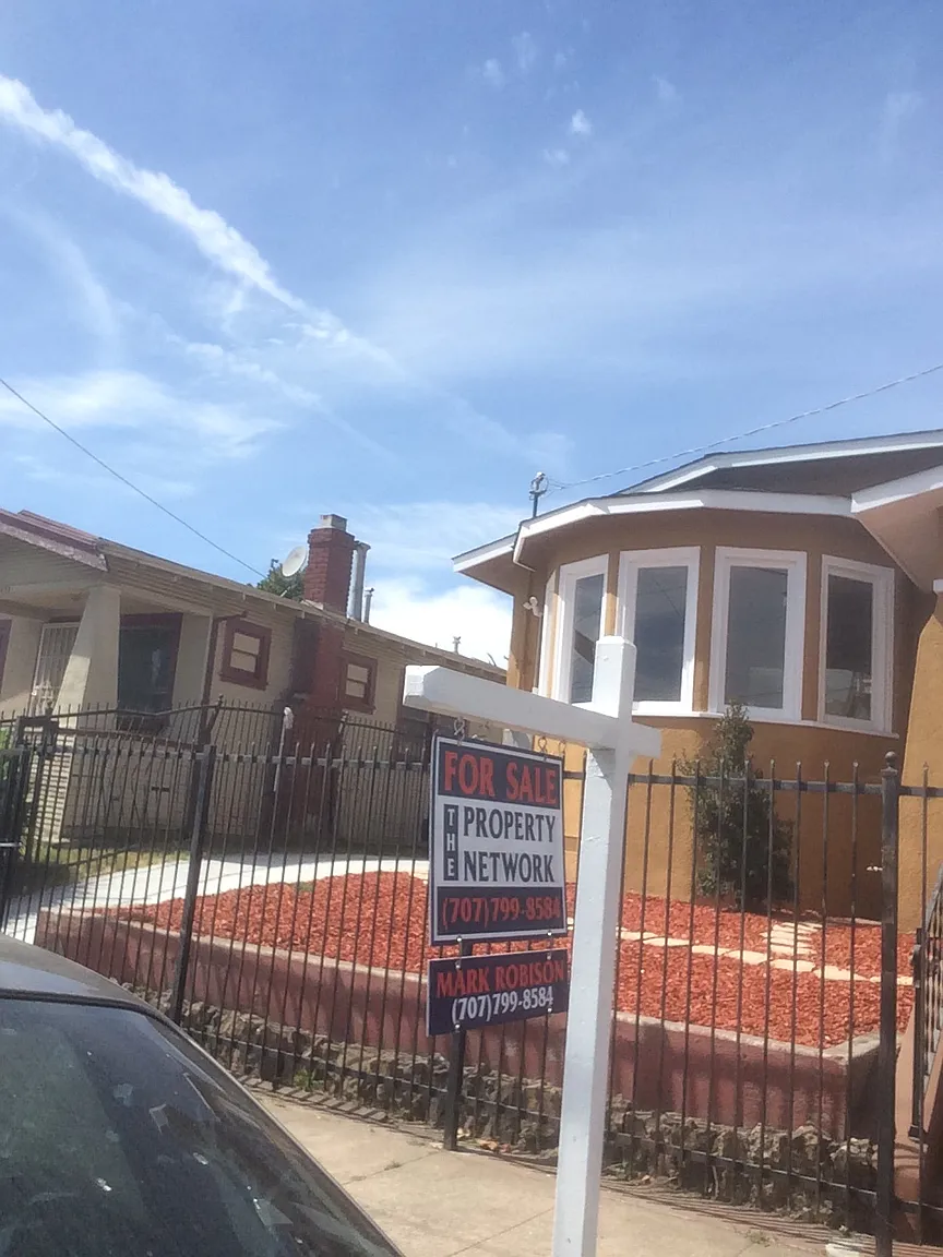 2457 65th Ave photo 1