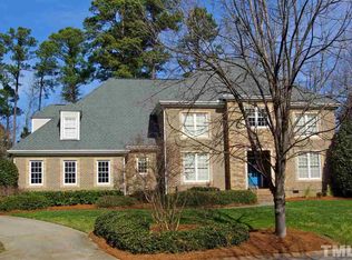208 Creekvista Dr, Holly Springs, NC 27540