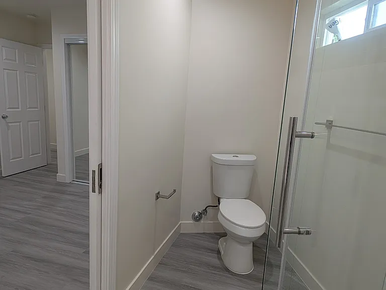 13435 Moorpark St — Photo 38