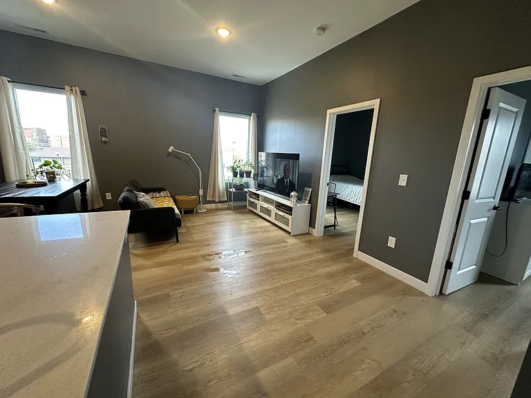 317 S Anderson St #11 — Photo 5