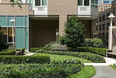 2nd image of 229 W 60th St APT 10R