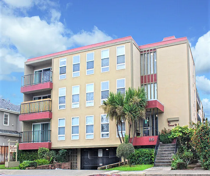 619 N San Mateo Dr #1-21 — Photo 1