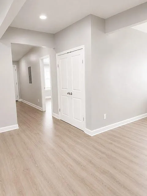 3 bed, 2.0 bath, 1026 sqft, $1,650 — Photo 3