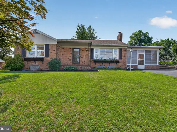 570 Manor Rd, Windsor, PA 17366