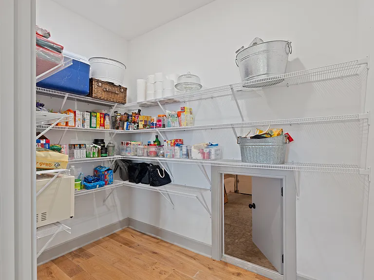 516 Shanti Dr — Photo 10