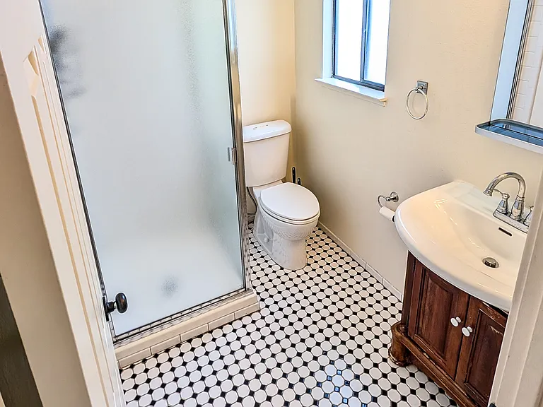 584 Castro St #584A — Photo 14