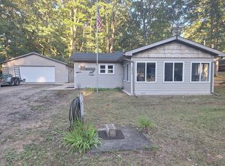 4052 Judy Dr, Harrison, MI 48625