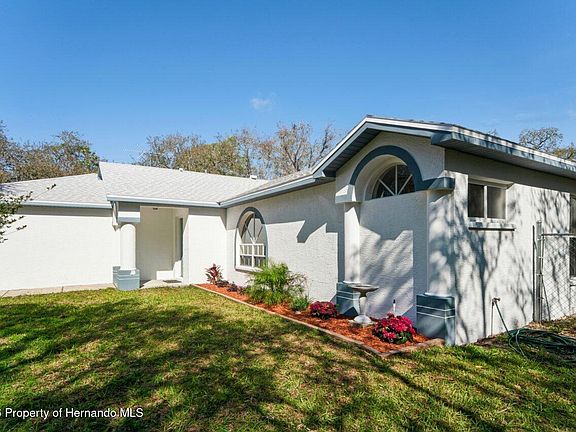 2nd image of 16411 Fiscus Dr