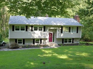 203 Farmdale Rd, Watertown, CT 06795