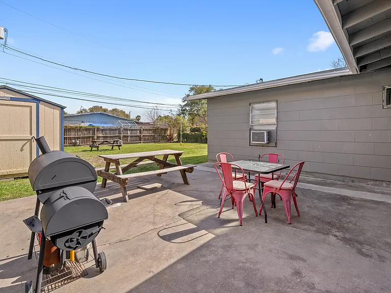 4534 Kosarek Dr — Photo 21